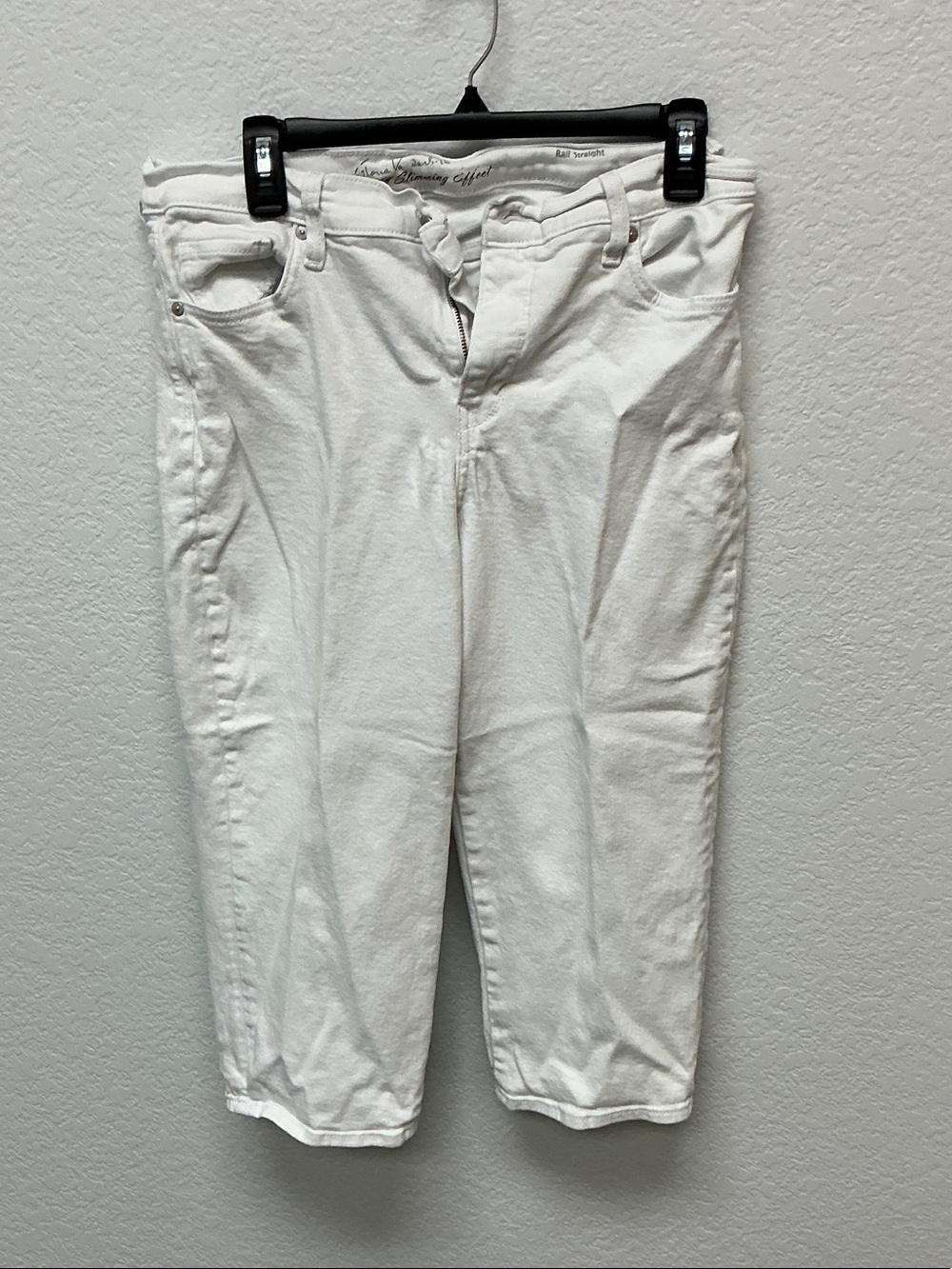 Gloria Vanderbilt White Slim Straight Women's Jeans